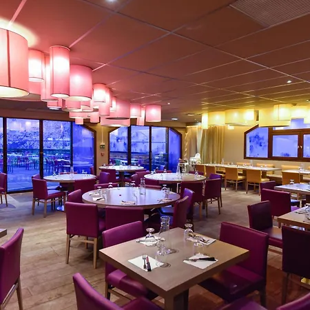 Village Club Les 2 Alpes Hotel 3*